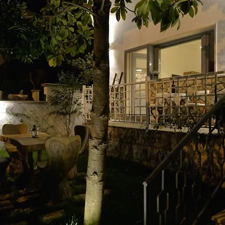 Bed and Breakfast Alba Dei Trulli 3*